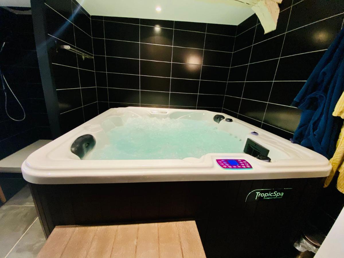 루앙 Escapade Romantique - Jacuzzi Et Parking Prive - 002 아파트 외부 사진
