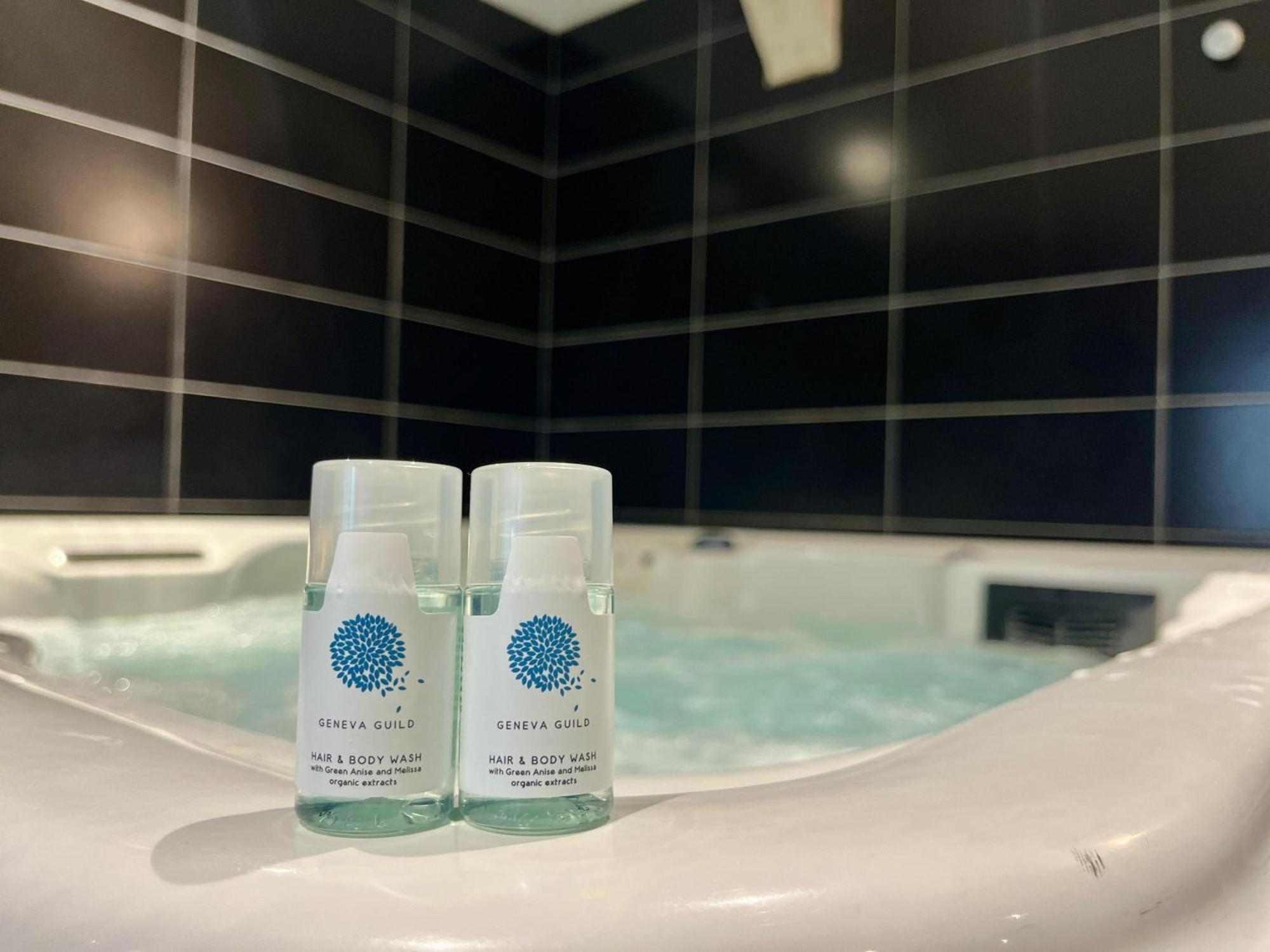 루앙 Escapade Romantique - Jacuzzi Et Parking Prive - 002 아파트 외부 사진